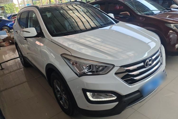 Used Hyundai Santa Fe 2015 2.0T Automatic Two-Wheel Drive Smart Version 5 Seats
