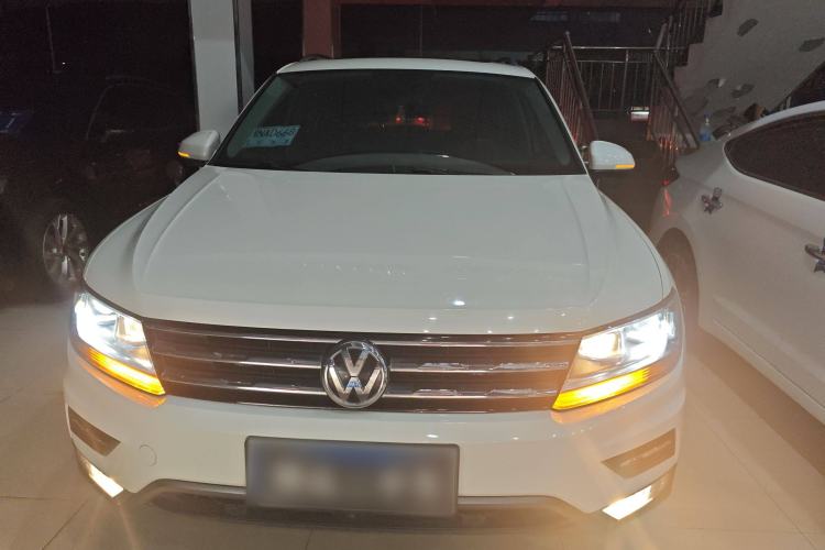Used Volkswagen Tiguan L 2020 330TSI Automatic Two-Wheel Drive Smart Luxury Edition China VI Standard
