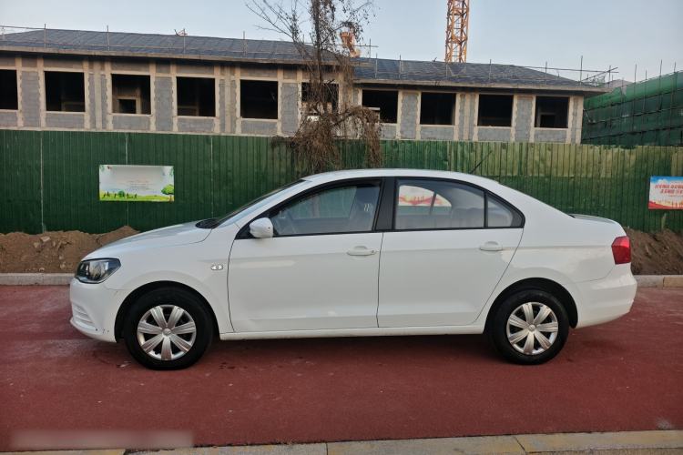 Used Volkswagen Jetta 2015 1.6L Manual Fashion Edition