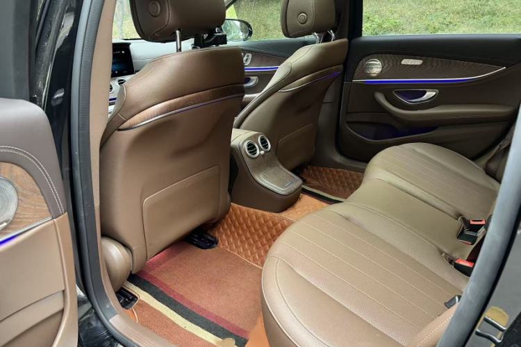 Used Mercedes-Benz E-Class 2023 Updated E 300 L Fashion Edition
