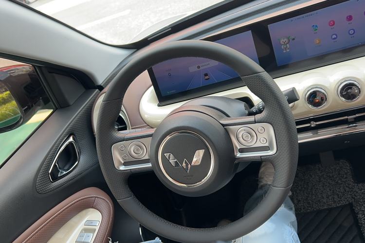 Used Wuling Bingo 2023 333 km Lingxi Connected+ Version
