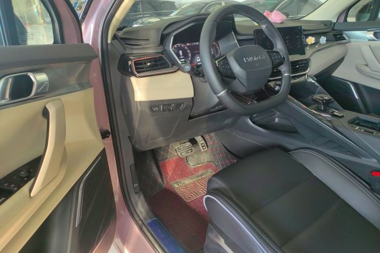 Used Lynk & Co 06 2021 1.5T Shero Pink Special Edition
