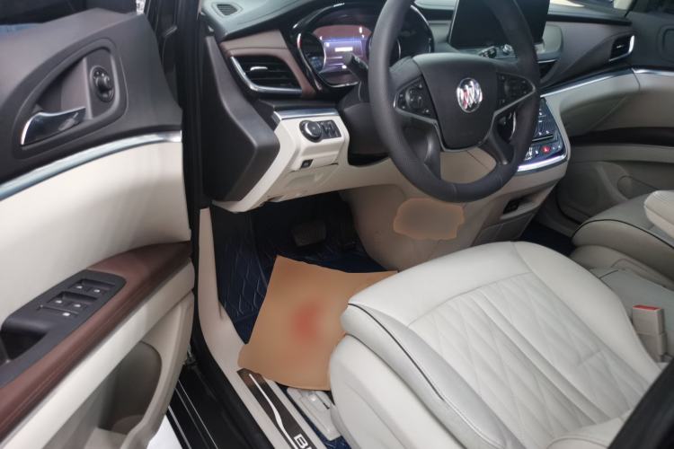 Used Buick GL8 2022 Land Executive Class 652T Prestige Model
