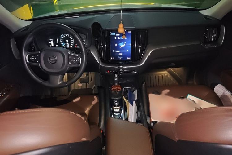 Used Volvo XC60 2019 T5 4x4 Smart Edition China V Standard