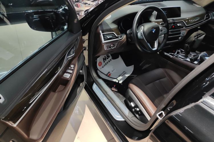 Used BMW 7 Series 2018 730Li Leading Model Excellence Package
