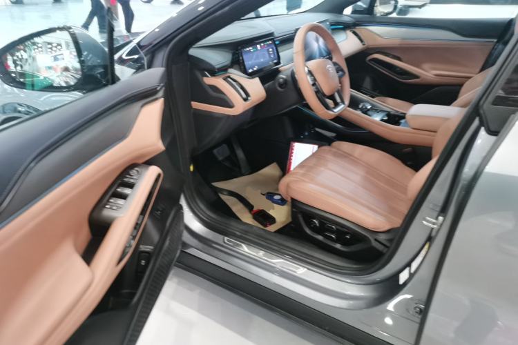 Used BYD Song L EV 2025 Intelligent Driving Version 662 km LiDAR Excellence Edition