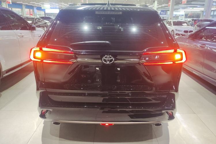 Used Toyota Wildlander 2024 2.0L CVT 4x4 Luxury PLUS Edition