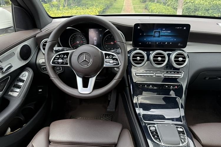 Used Mercedes-Benz GLC 2020 GLC 260 L 4MATIC Dynamic Model
