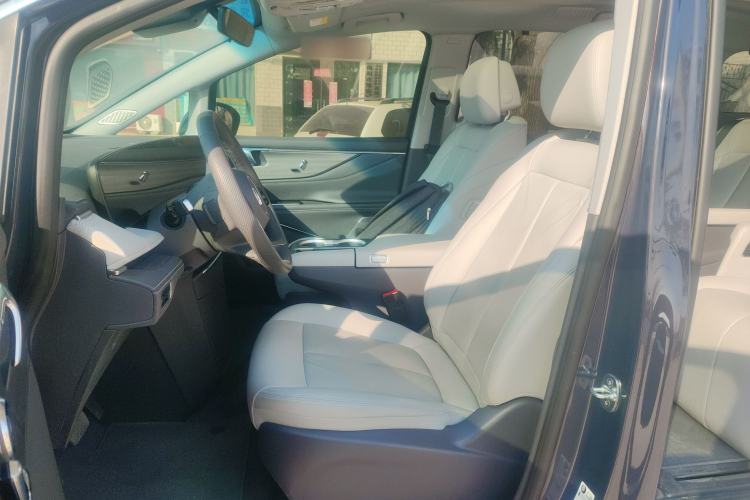 Used Buick GL8 2025 Lu Zun Deluxe Edition