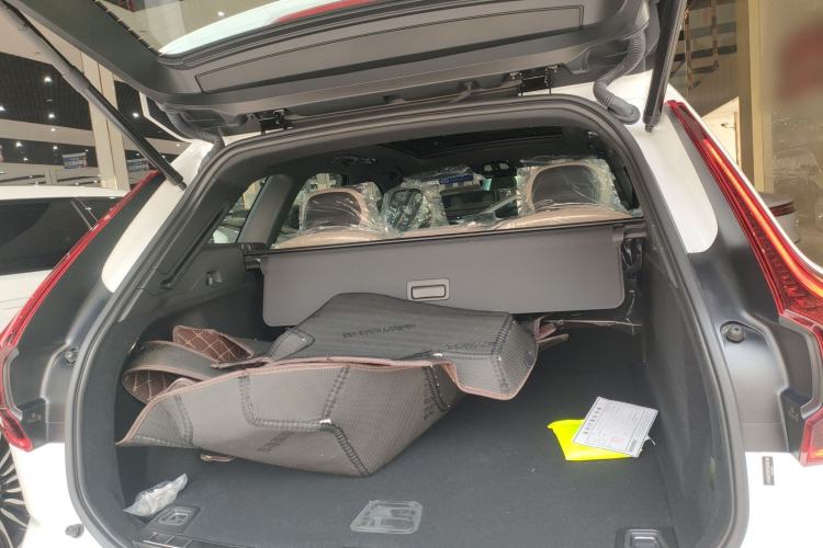 Used Volvo XC60 2026 B5 4x4 Smart Luxury Edition