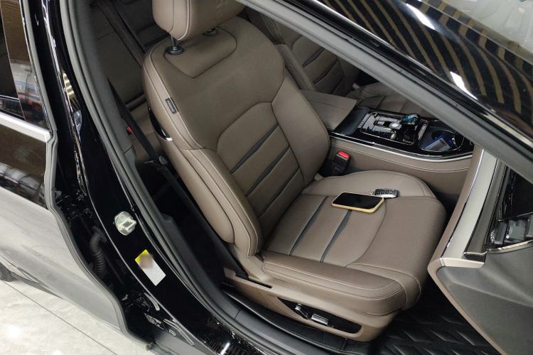 Used BYD Han 2020 EV Long-Range Luxury Model
