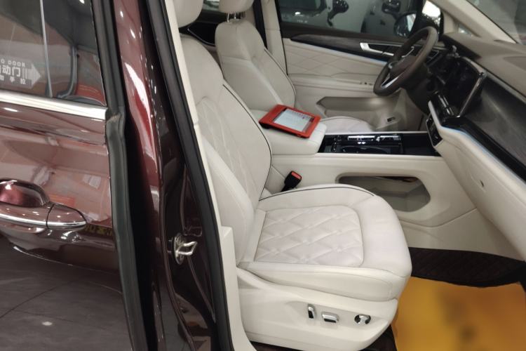 Used Volkswagen Viloran 2022 380TSI Prestige Edition
