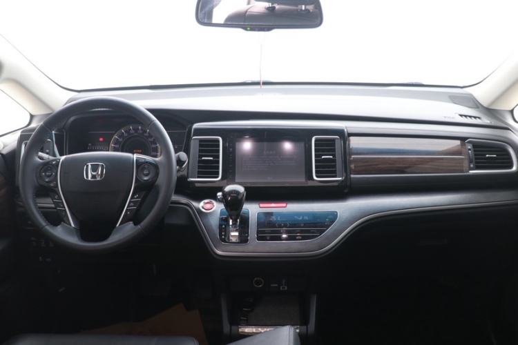 Used Honda Elysion 2016 2.4L Luxury Edition
