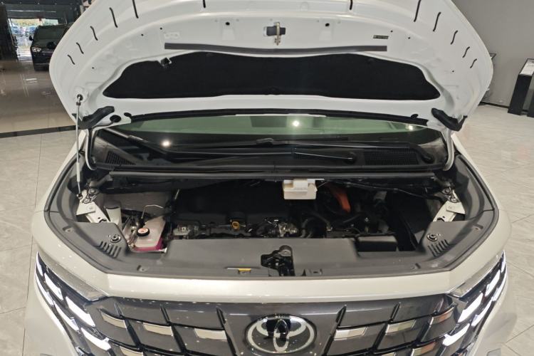 Used Toyota Alphard 2024 Dual-Engine 2.5L Prestige Edition
