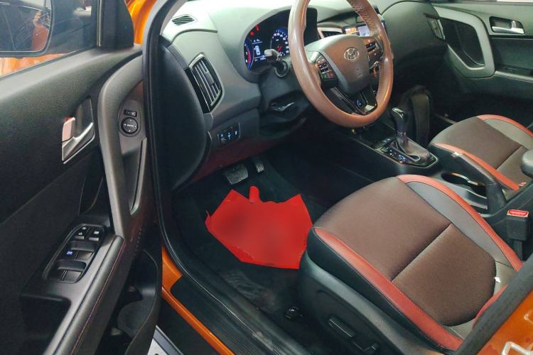 Used Hyundai ix25 2017 1.4T Automatic Smart Version
