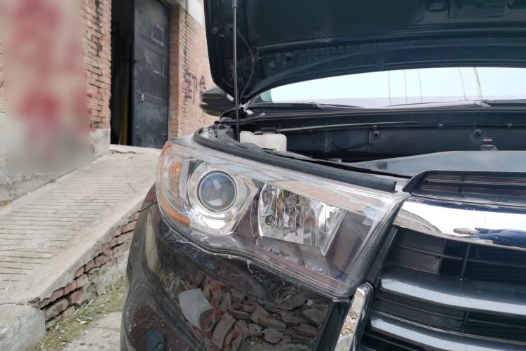 Used Toyota Highlander 2017 2.0T Four-Wheel Drive Luxury Navigation Version 7 Seats
