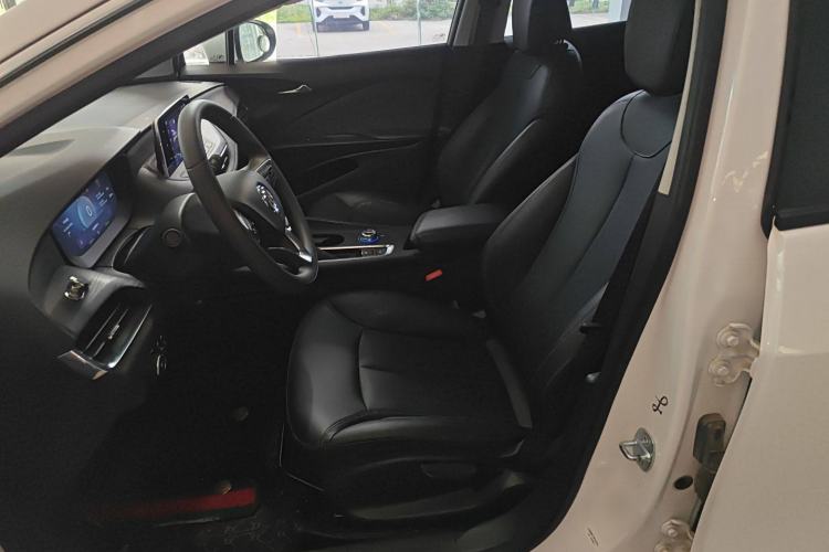 Used Buick Velite 6 2023 430km Range Commuter Version
