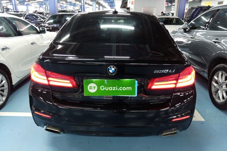 Used BMW 5 Series 2019 Facelifted 530Li Leading Edition M Sport Package
