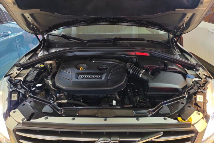 Used Volvo XC60 2014 T5 Zhiyi Edition
