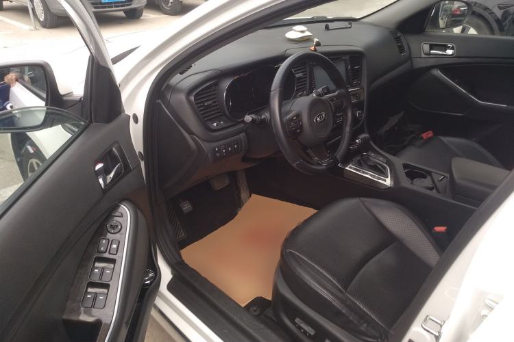 Used Kia K5 2014 2.0L Automatic LUXURY
