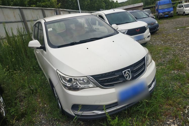 Used Baojun 730 2016 1.5L Manual Standard Version 5 Seats
