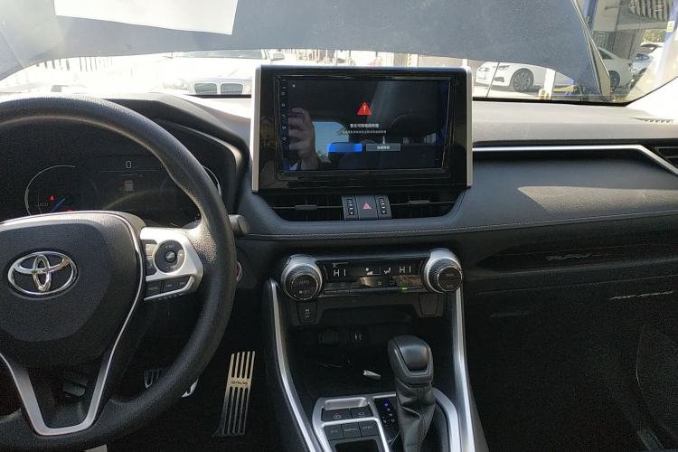 Used Toyota RAV4 2020 Dual-Engine 2.5L E-CVT Two-Wheel Drive Elite Edition
