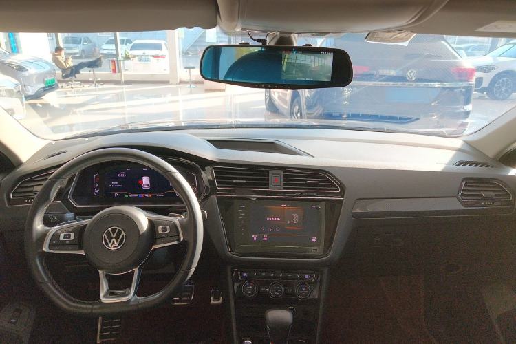 Used Volkswagen Tiguan L 2021 330TSI Automatic Two-Wheel Drive R-Line Enhanced Edition
