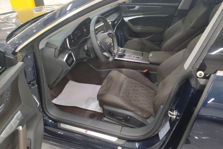 Used Audi A7L 2022 55 TFSI quattro S-line Zhiyuan Edition Obsidian Black Package
