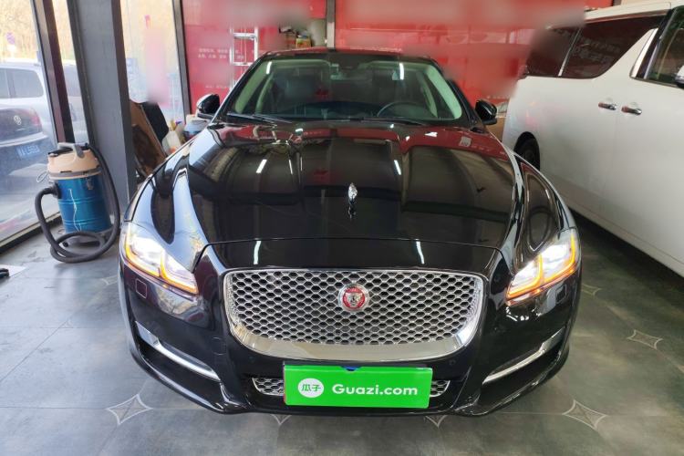 Used Jaguar XJ 2014 XJL 2.0T Two-Wheel-Drive Elegant Business Edition
