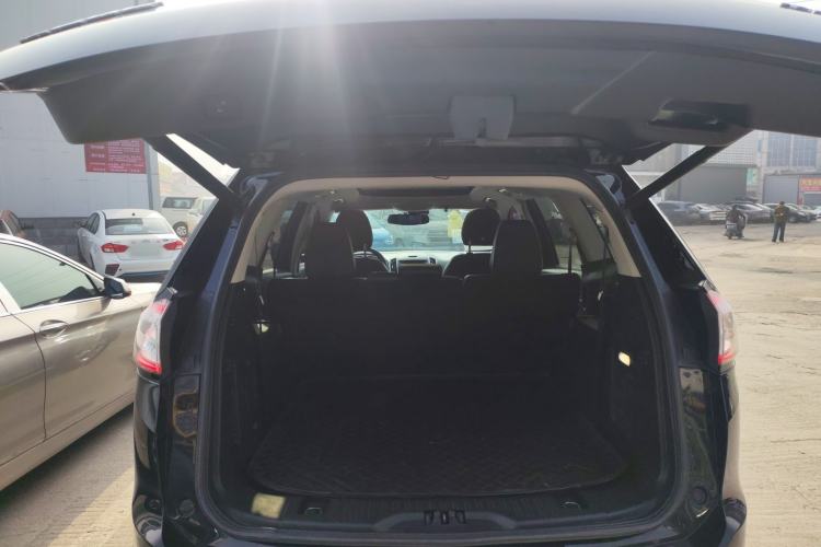 Used Ford Edge 2018 EcoBoost 245 Two-Wheel-Drive Titanium 7-Seater China V Standard
