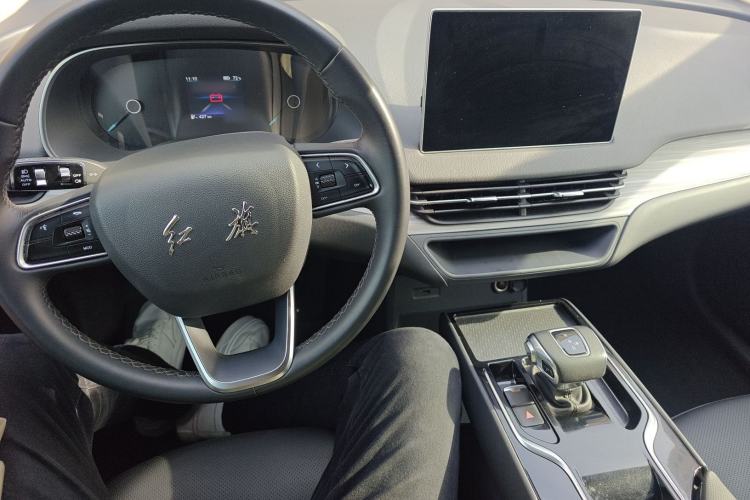Used Hongqi E-QM5 2024 610 km PLUS
