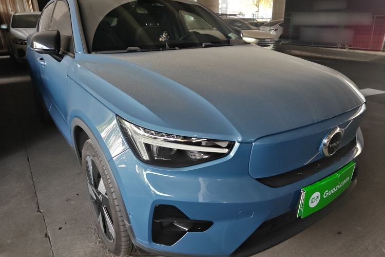 Used Volvo C40 2024 Long-Range PRO Version
