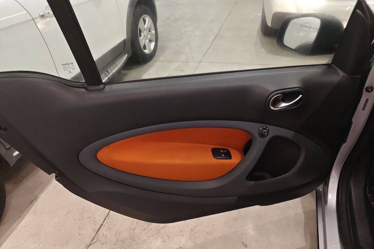 Used  fortwo 2015 1.0L 52 kW Hardtop Passion Edition
