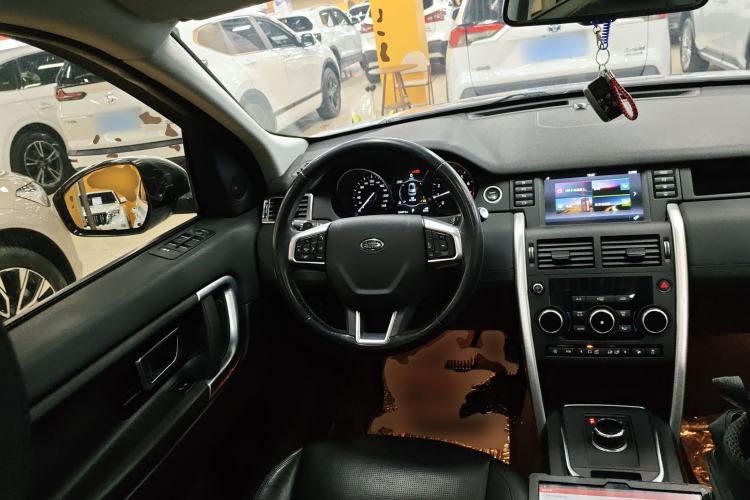 Used Land Rover Discovery Sport 2019 240 PS SE Version China VI Standard