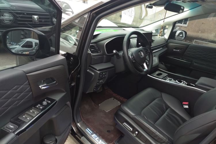 Used Honda Elysion 2022 2.0L eHEV Luxury Edition
