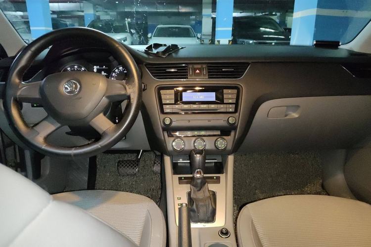 Used Skoda Octavia 2015 1.6L Automatic Yijie Edition