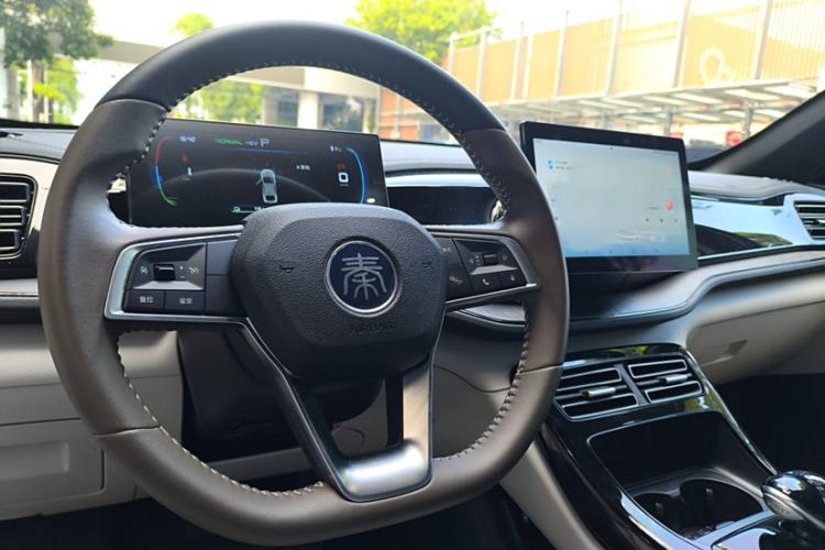 Used BYD Qin PLUS 2024 HONOR Edition DM-i 55KM Leading Model
