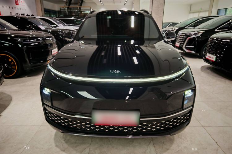 Used Li Auto L8 2023 Pro Model
