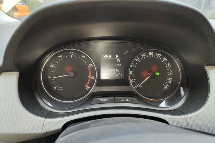 Used Skoda Fabia 2015 1.6L Automatic Sport Edition