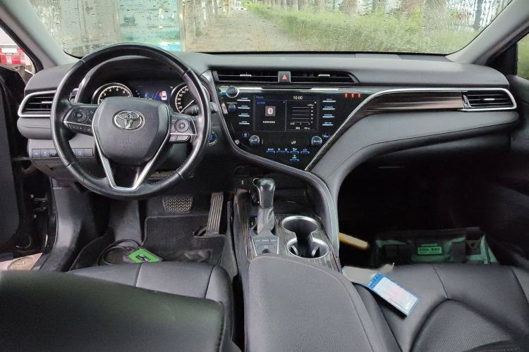 Used Toyota Camry 2018 2.5G Luxury Edition
