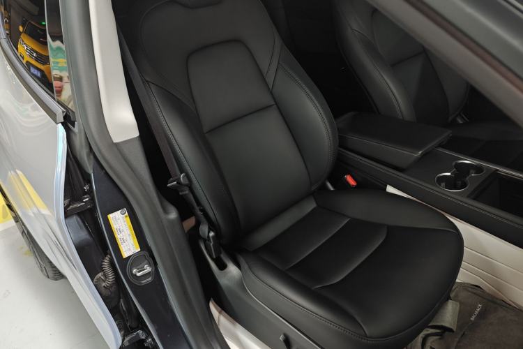 Used Tesla Model Y 2024 Long-Range All-Wheel-Drive Version