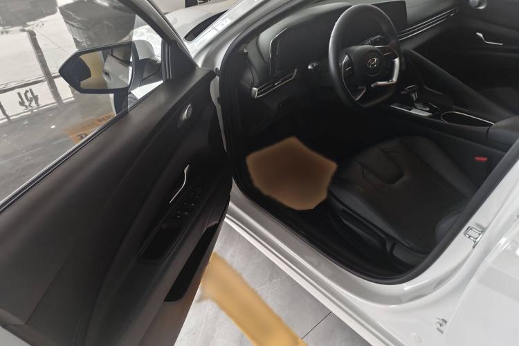 Used Hyundai Elantra 2022 1.5L CVT GLX Elite Edition
