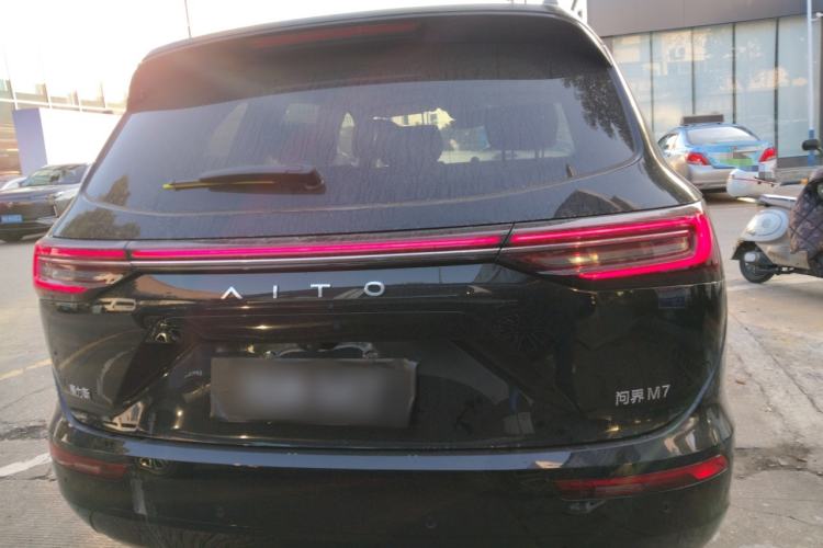 Used Hima AITO M7 2024 1.5T Intelligent Driving Rear-Drive Pro Version 5 Seats
