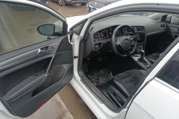 Used Volkswagen Golf 2020 Zhiai Edition 280TSI DSG Luxury Model