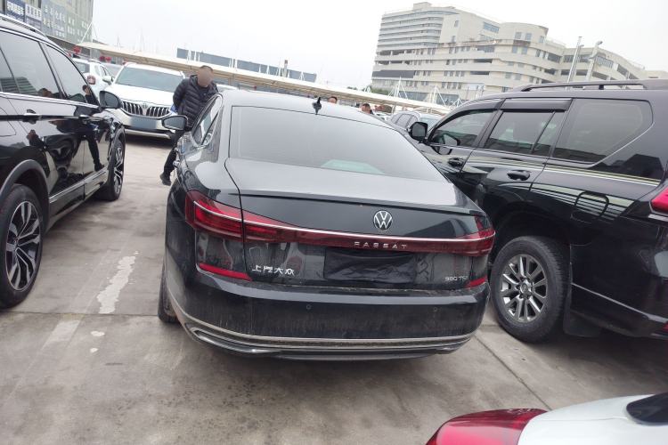 Used Volkswagen Passat 2024 380TSI Luxury Edition
