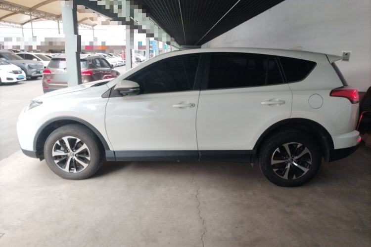Used Toyota RAV4 2019 2.0L CVT Two-Wheel Drive Pioneer Edition China V Standard