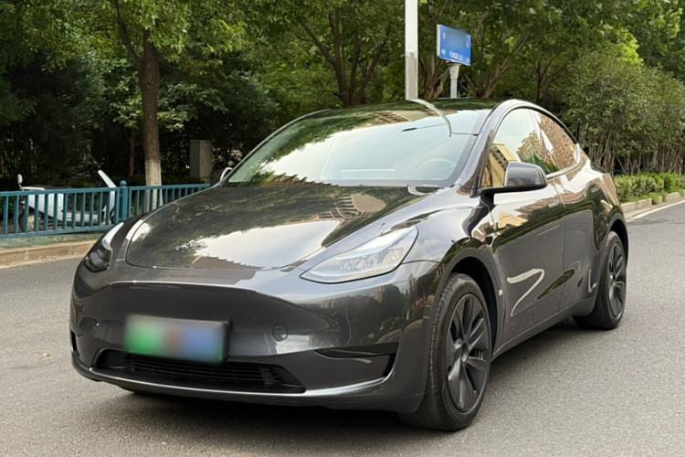 Used Tesla Model Y 2024 Rear-Wheel-Drive Version
