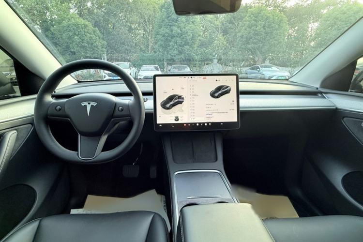 Used Tesla Model Y 2024 Rear-Wheel-Drive Version