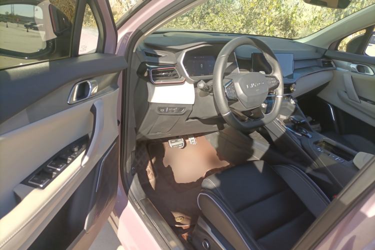 Used Lynk & Co 06 2021 1.5T Shero Pink Special Edition
