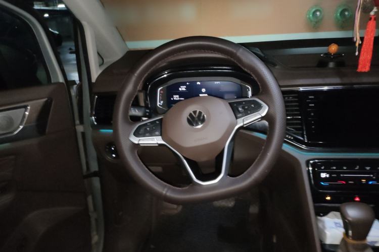 Used Volkswagen Viloran 2020 380TSI Prestige Edition
